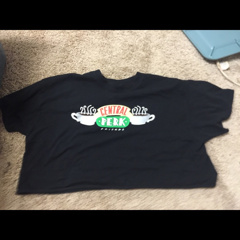 Central perk cropped shirt